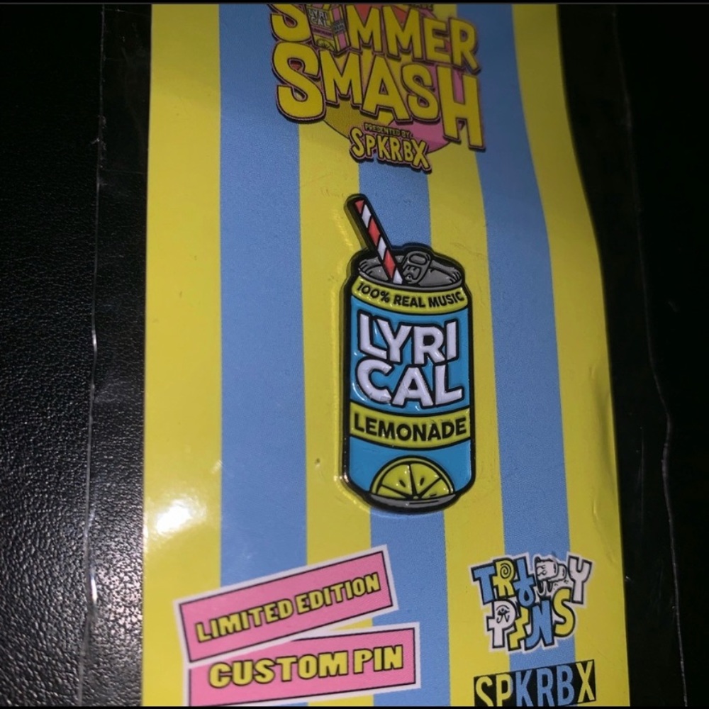 Lyrical Lemonade Summer Smash Pin *RARE*